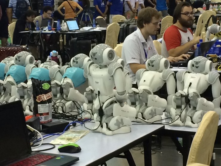 “高大上”的机器人世界杯RoboCup也能如此“接地气”6