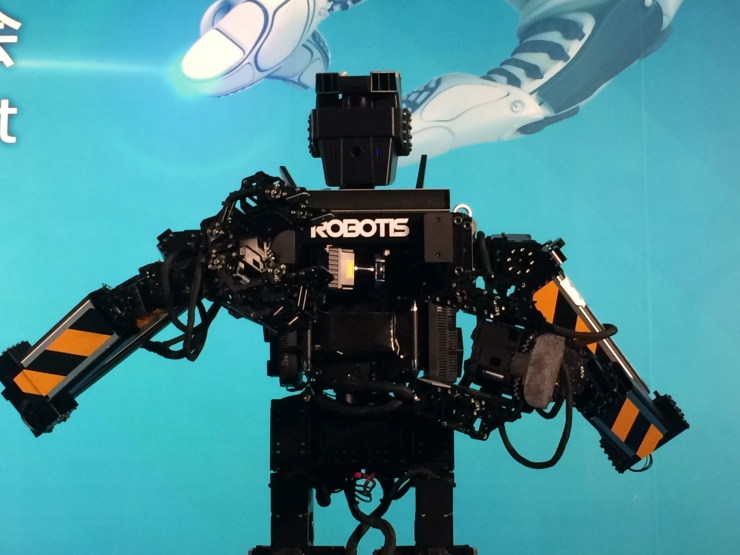 “高大上”的机器人世界杯RoboCup也能如此“接地气”10