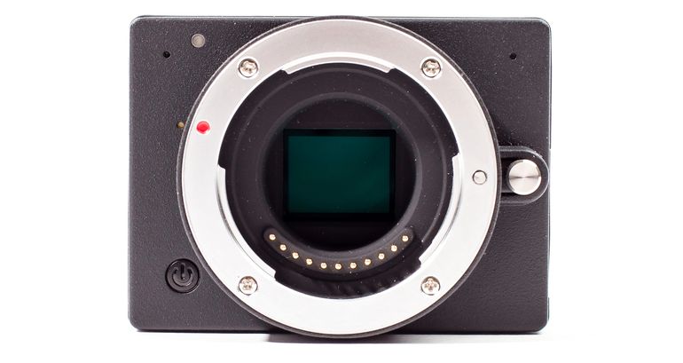世界上最小的可换镜头4K相机降临！4