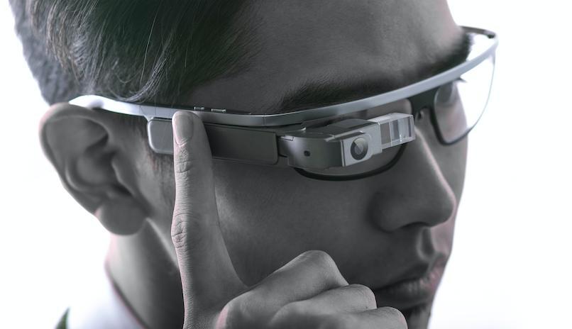 谷歌表示“玩不起”，那么现在是谁在推动智能眼镜业？10