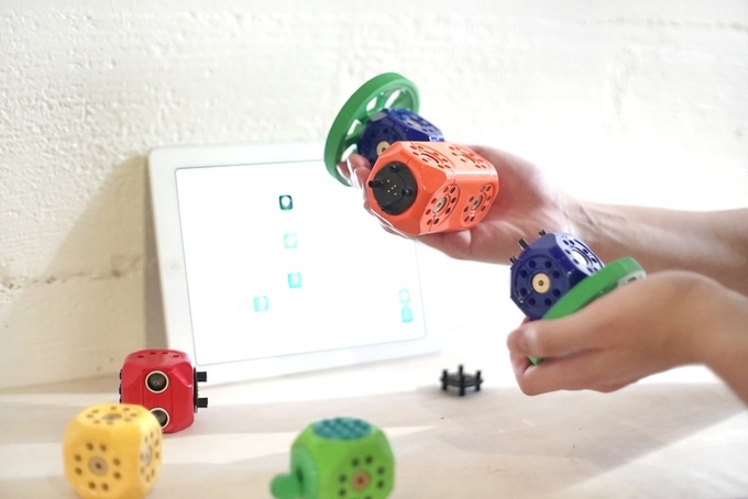 Robo Wunderkind机器人积木玩具，让5岁小孩也能学编程2