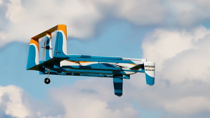 亚马逊推出无人机空中交付服务1