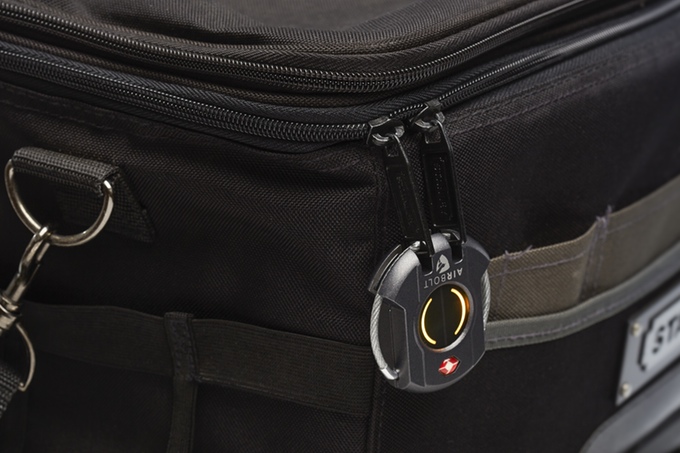 AirBolt智能蓝牙锁，让你的行李箱变得酷炫2