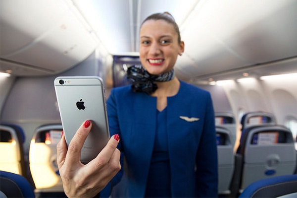 追求更好的服务，美联航为客服代表配iPhone2