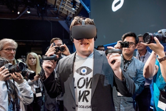 VR头盔巨头Oculus大手笔，给开发者派送头盔!1