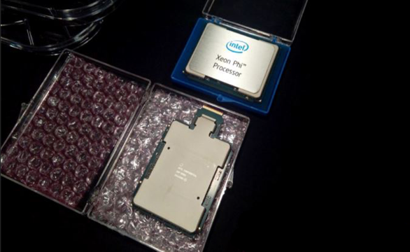 Intel发布Knights Landing至强融合处理器，规格强大令人炫目！