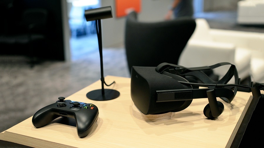 Touch即将上市，Oculus却表示游戏手柄才是真爱