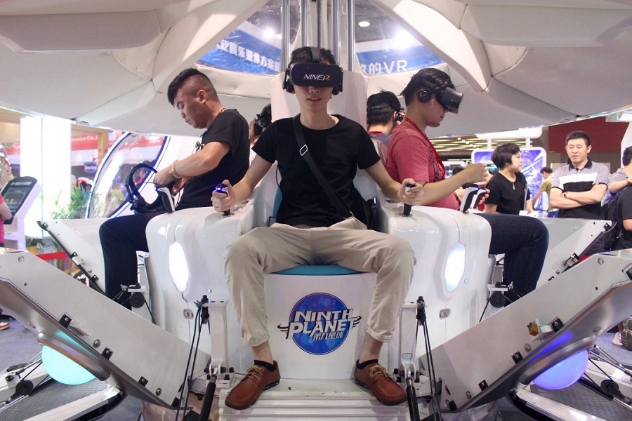 玖的VR硬件力作第九星球与内容巨献《V战》重磅亮相GTI广州展