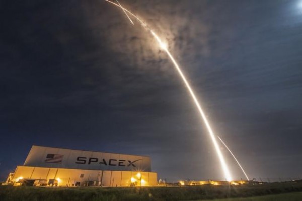 SpaceX再次初步确定火箭爆炸原因，发射业务将于年底重启