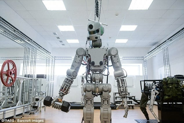 这个机器人宇航员Fyodor，是否能助俄罗斯“漫步”太空？