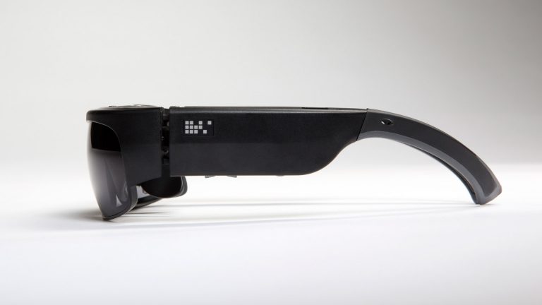 ODG发布两款AR眼镜，将在CES 2017上展示