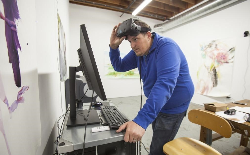 三十五年老铺：Adobe的VR之路