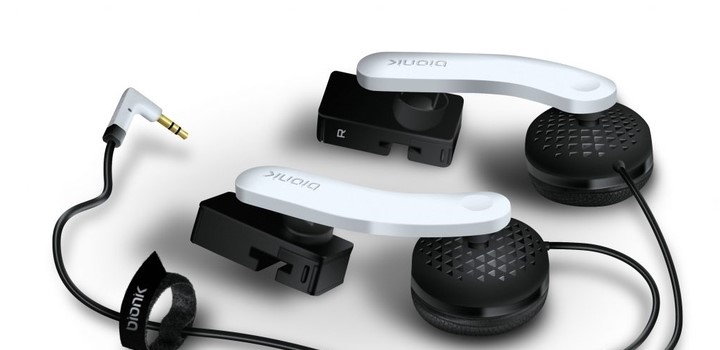 Binoik为PS VR做了一款便携集成耳机，解决了缆线分开和缠绕问题