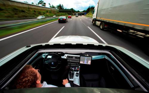 IBM用AI预测司机状态，决定自动驾驶下谁来接手方向盘