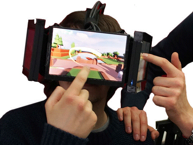 VR头显中的一朵奇葩，FaceDisplay使用三屏交互