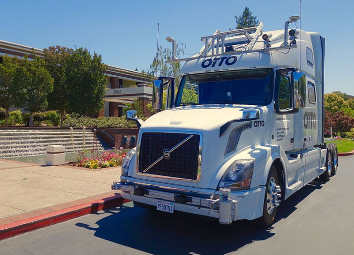 为保住就业，美卡车司机工会要求将商用卡车置于无人驾驶法案之外