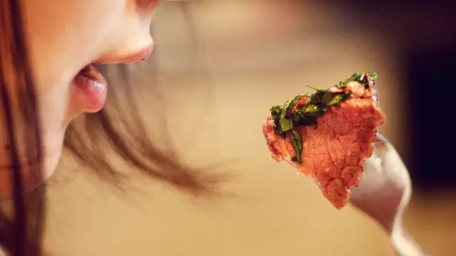 日本将举办VR食品研讨会，用音效模拟食物入口的质感