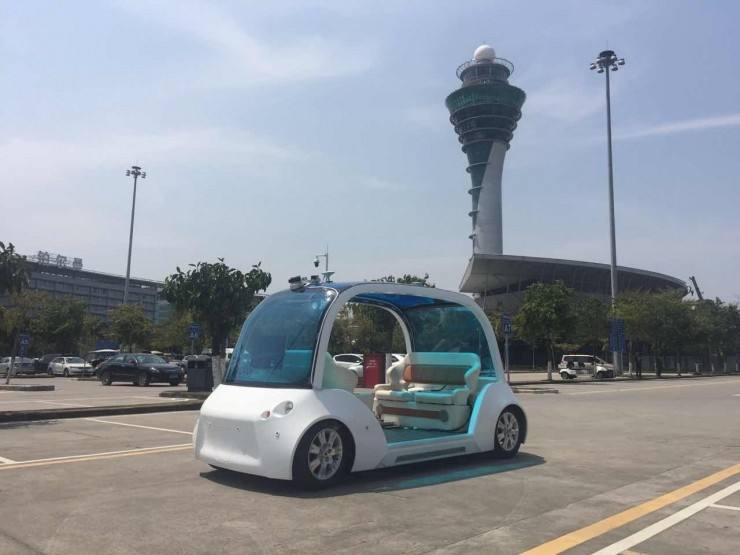 在北京上不了路的无人驾驶，却在杭州实现了商业化