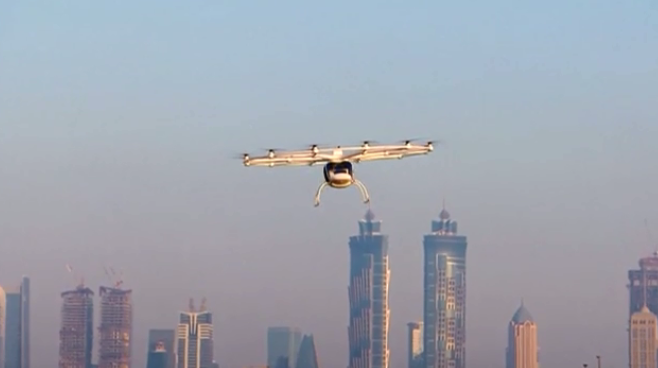 无人“飞的”飞上迪拜上空，已具备完全感知操控能力