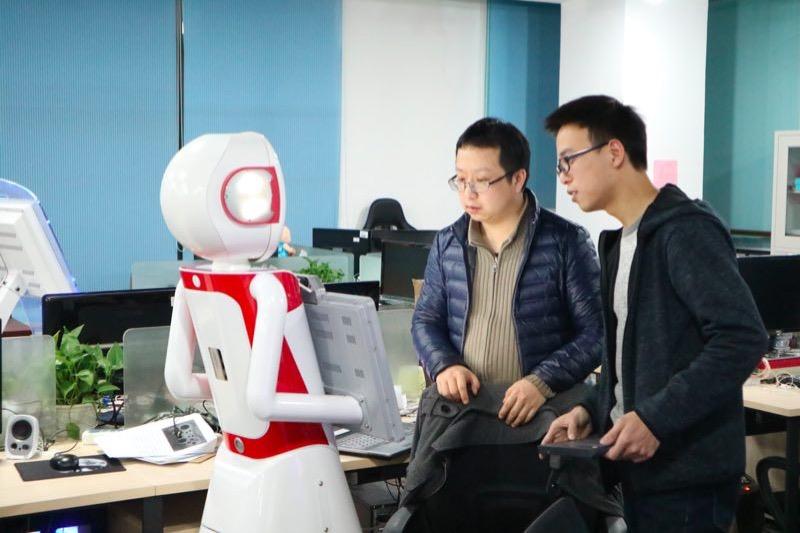 小i机器人朱频频：会话AI将成为主流人机交流方式，积累和深度学习是关键
