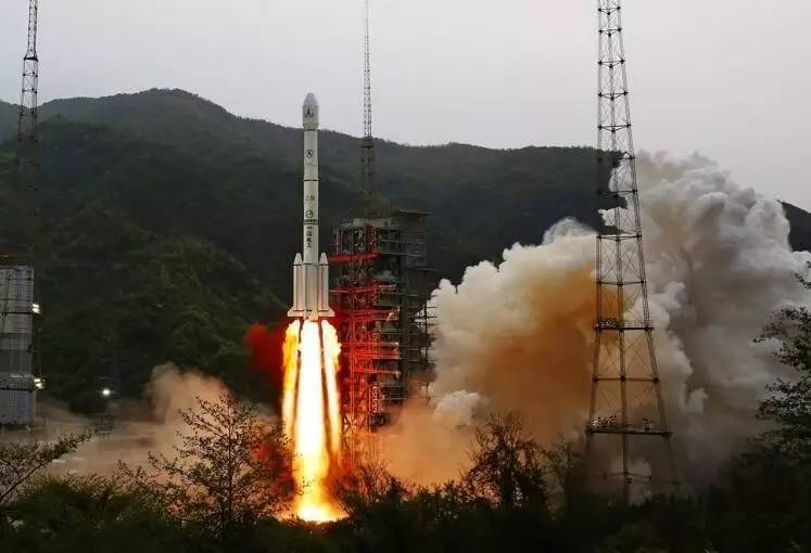 中国首颗高通量通信卫星“实践十三号”，正式投入使用