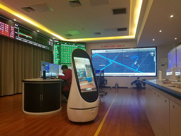 云迹科技张名举：酒店是移动机器人最标准化的服务场景，将有更多服务岗位被机器人替代