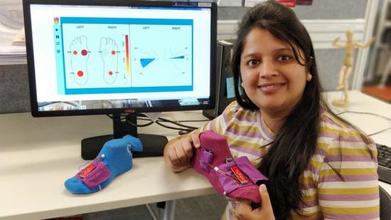 澳大利亚科学家研发智能袜子SoPhy，帮助患者进行理疗