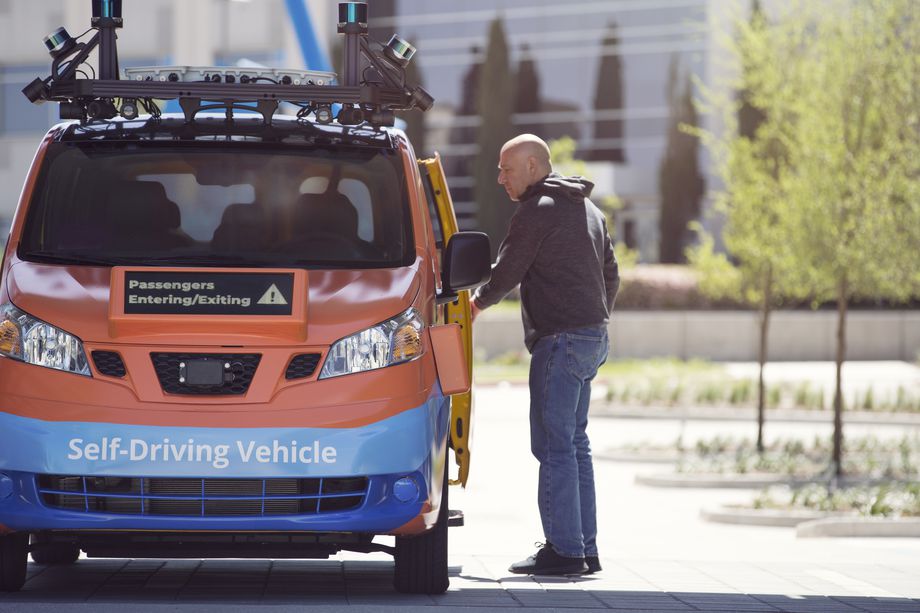 微软提供更快芯片以吸引AI开发者；Drive.ai宣布7月将推无人驾驶打车服务试点计划