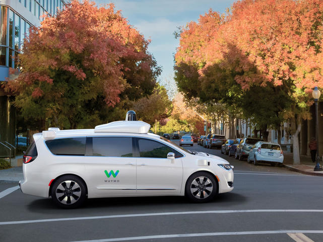 Waymo宣布今年在凤凰城推出自动驾驶汽车打车服务，此前已获得商业执照
