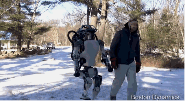 波士顿动力改进Atlas机器人，可实现快速奔跑和自主导航