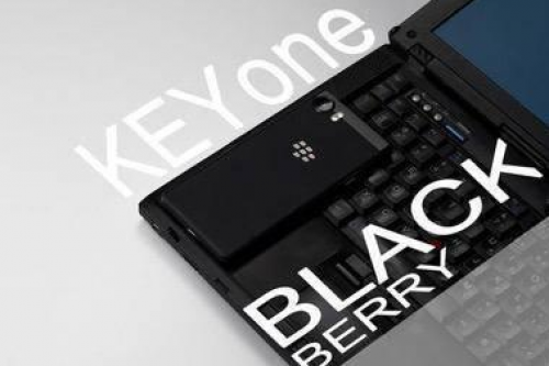 全键盘办公高效再升级，黑莓说：手机是工具而不是玩具