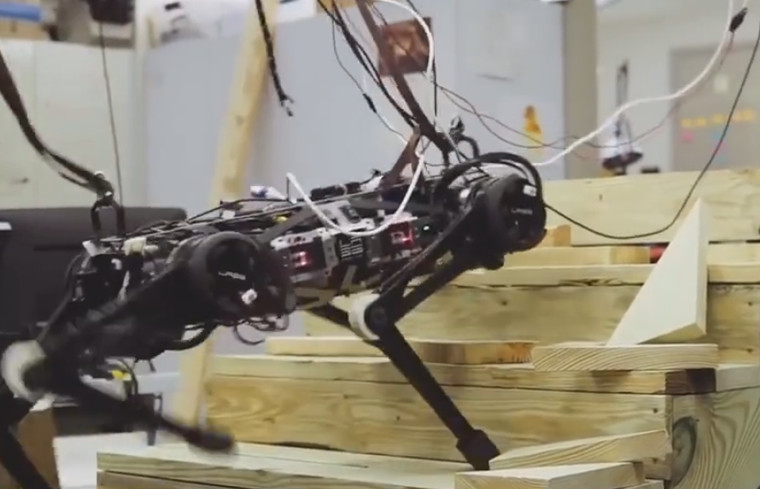 麻省理工研发出不靠视觉就能移动机器人，可代替人类进入危险区域