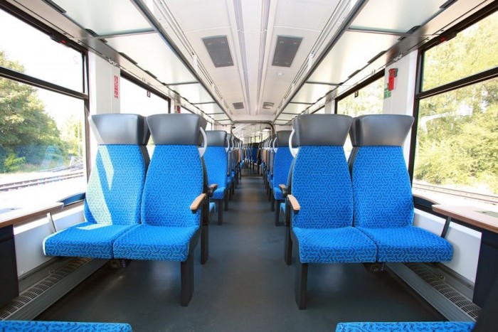 全球首例氢燃料电池列车投入商用，可搭载300名乘客