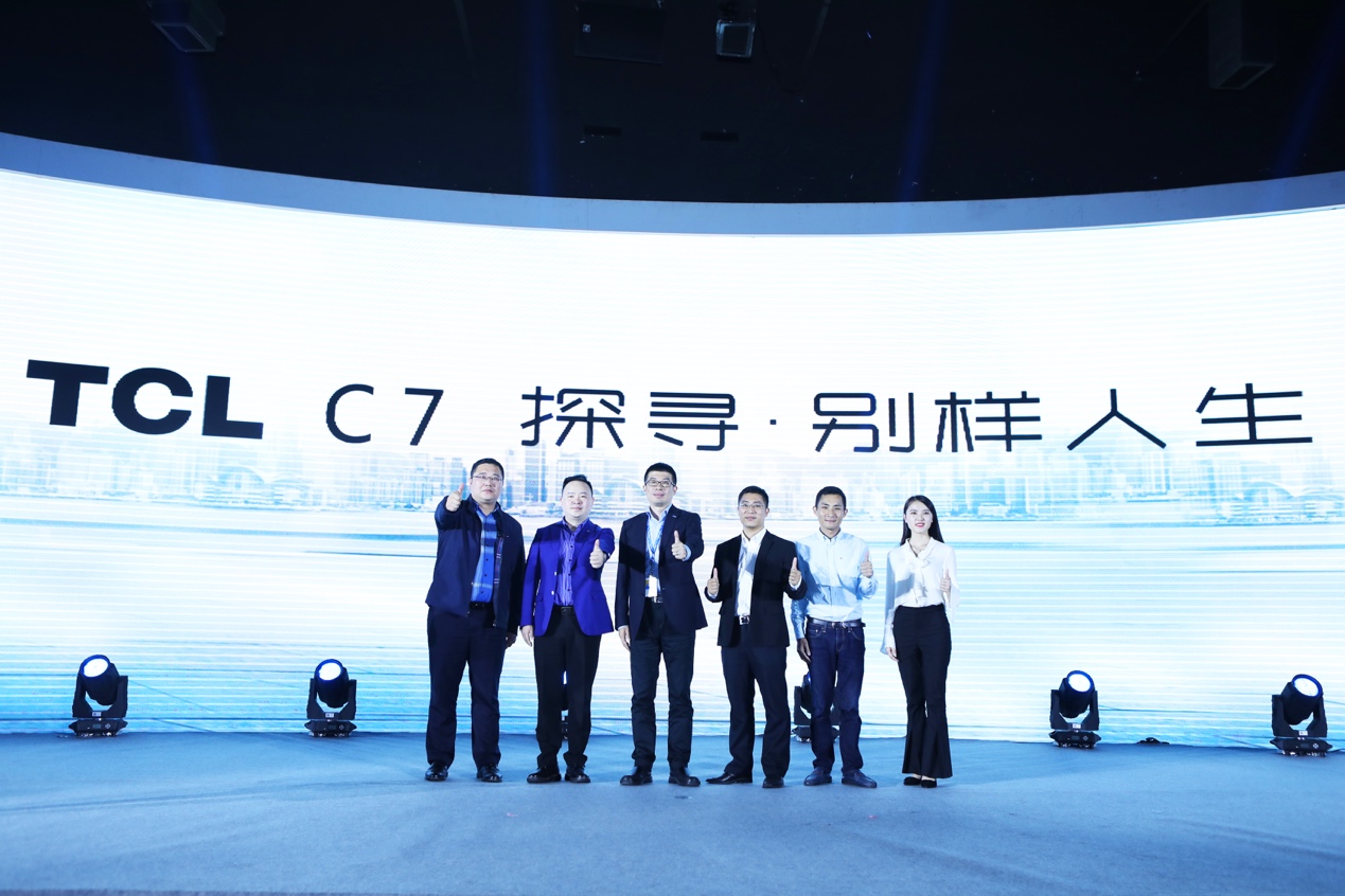 TCL C7剧院电视苏宁首发，打造全场景AI体验